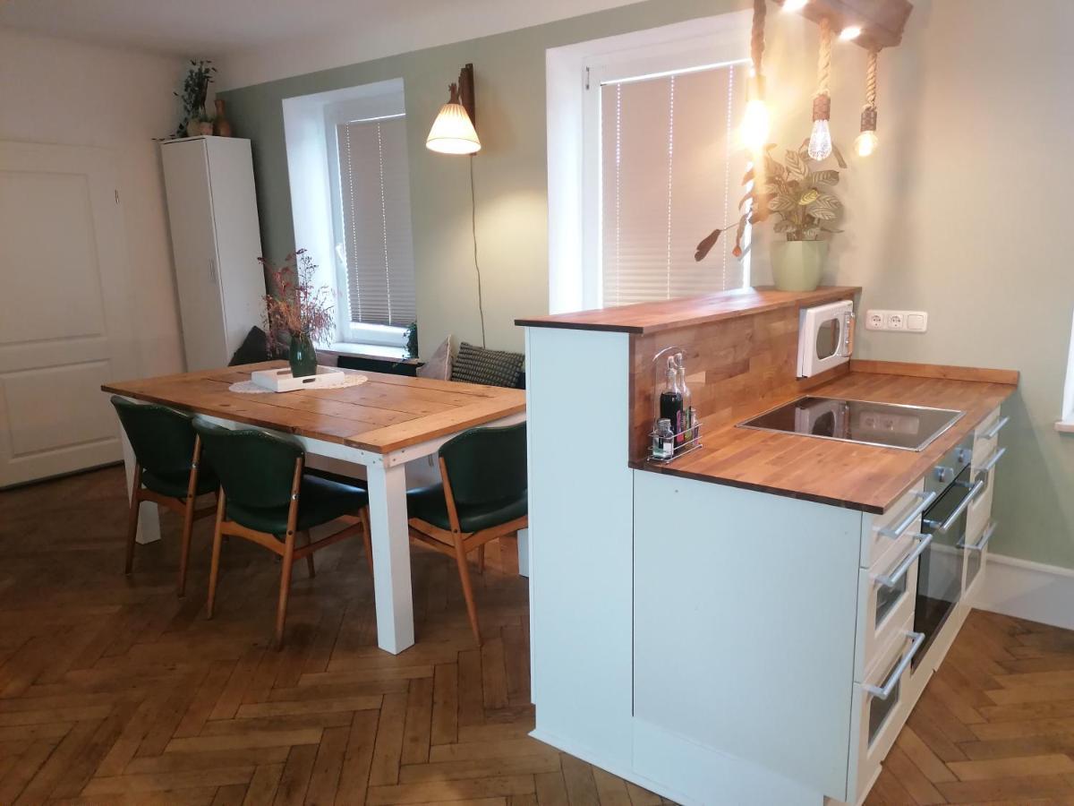 Voll Ausgestattete Wohnung Mit Moselblick Alf Exterior photo
