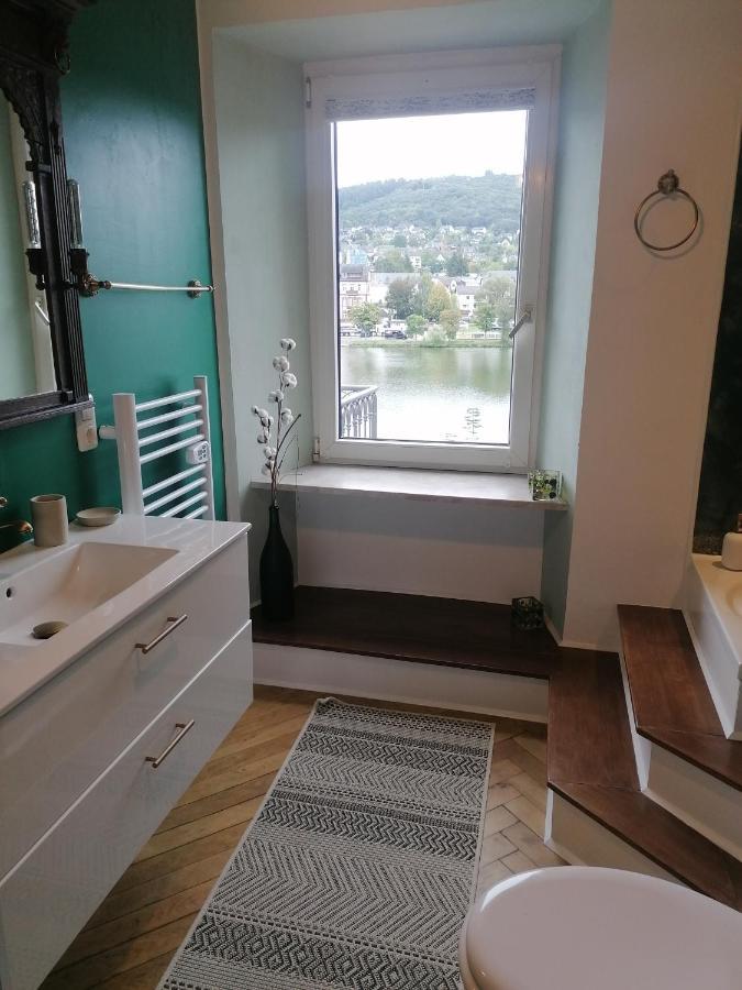 Voll Ausgestattete Wohnung Mit Moselblick Alf Exterior photo